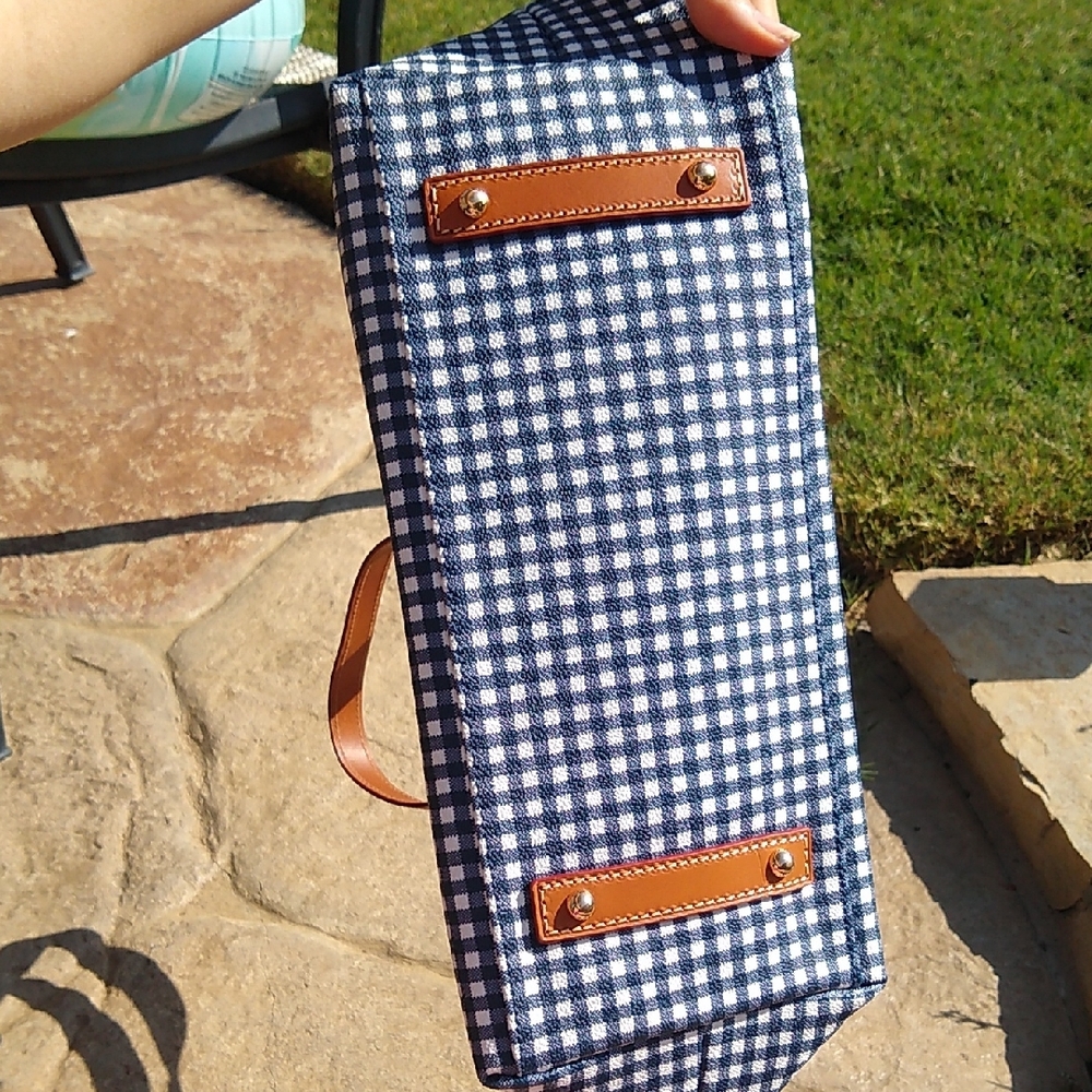 Dooney & Bourke Gingham Emily Tote Bag with Leather Handles NWOT!!! - Picture 5 of 16